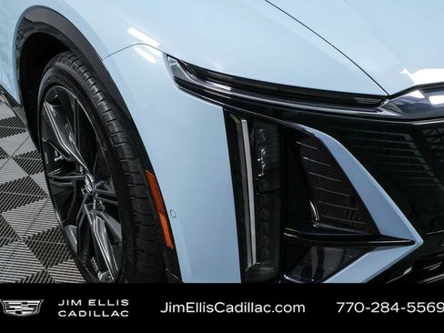 Used 2024 Cadillac Lyriq Sport RWD image 36