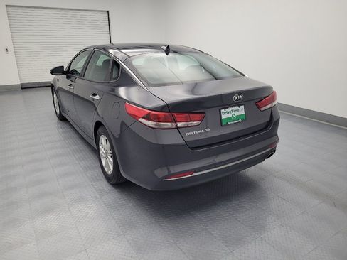 Used 2018 Kia Optima LX FWD image 5