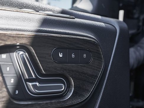 Used 2024 Mercedes-Benz Sprinter 3500 w/ Parking Package image 32