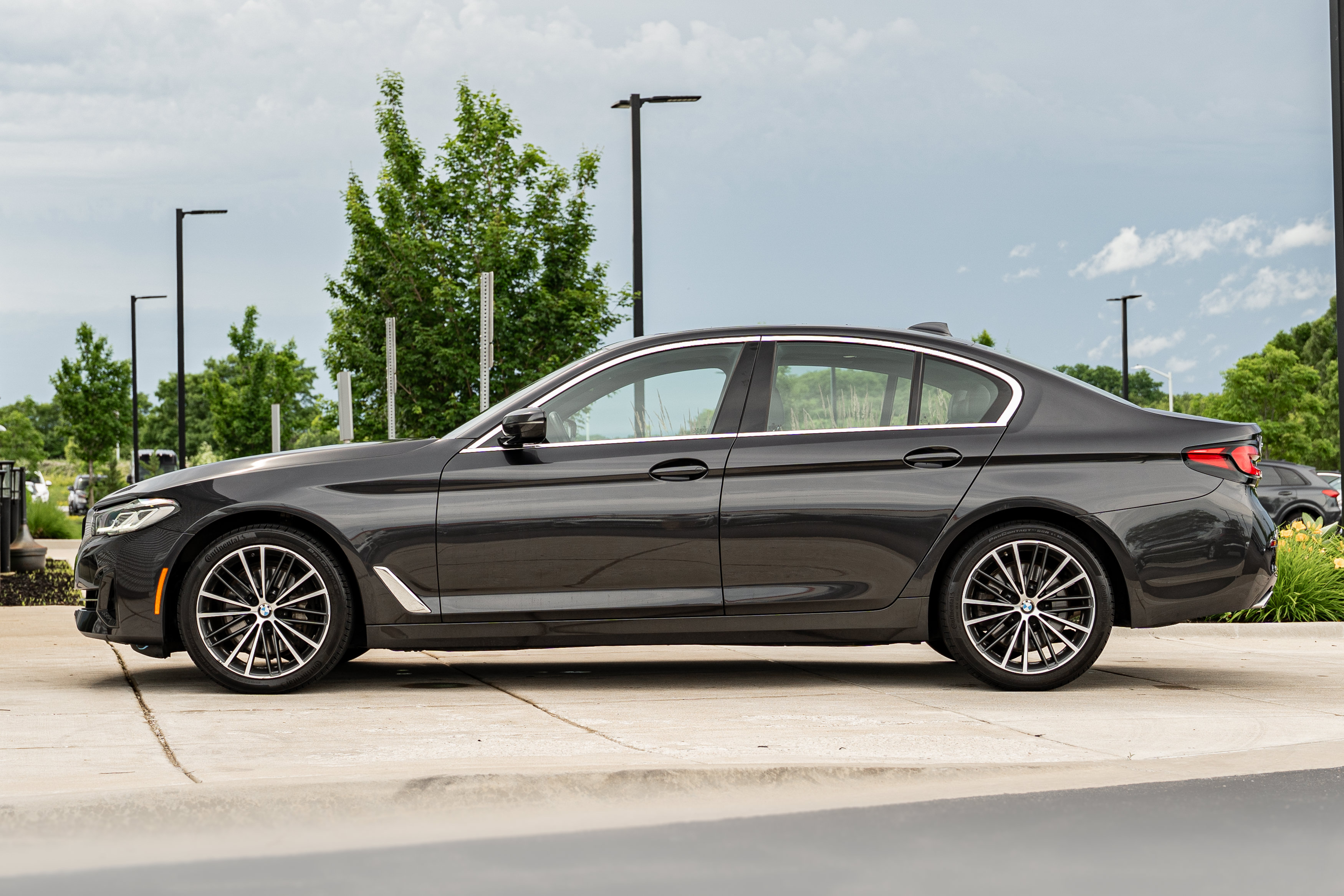 Used 2023 BMW 540i xDrive w/ Premium Package AWD/4WD image 6