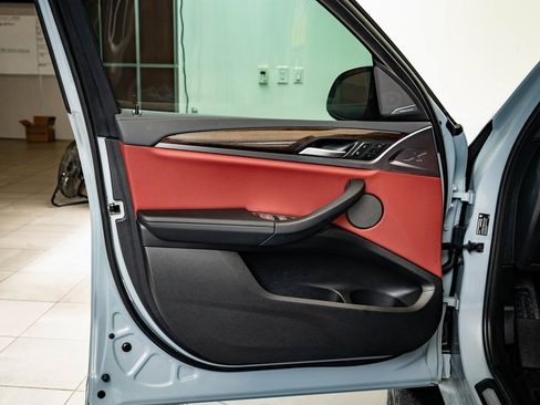 Used 2024 BMW X3 M40i w/ Premium Package image 25