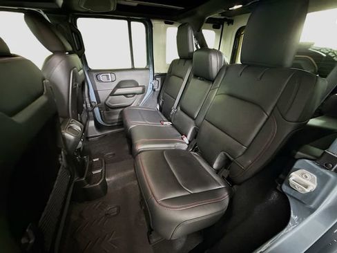 Used 2024 Jeep Wrangler Unlimited Rubicon image 23