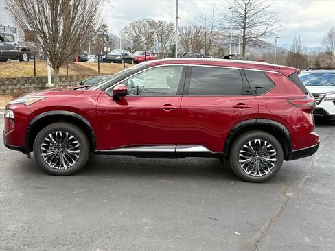 New 2026 Nissan Rogue Platinum image 5