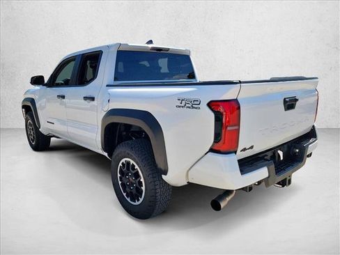 Used 2025 Toyota Tacoma TRD Off-Road AWD/4WD image 7