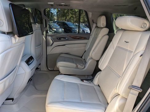Used 2023 Cadillac Escalade Premium Luxury Platinum w/ LPO, Radiant Package image 16