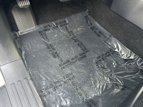 Used 2024 Toyota 4Runner Limited image 17