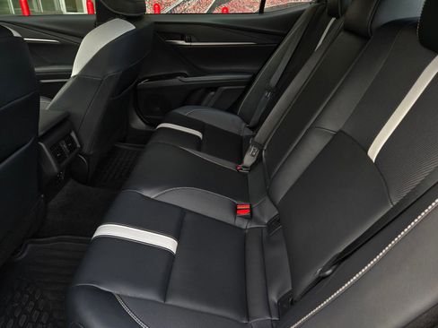 Certified 2025 Toyota Camry SE w/ Convenience Package image 11