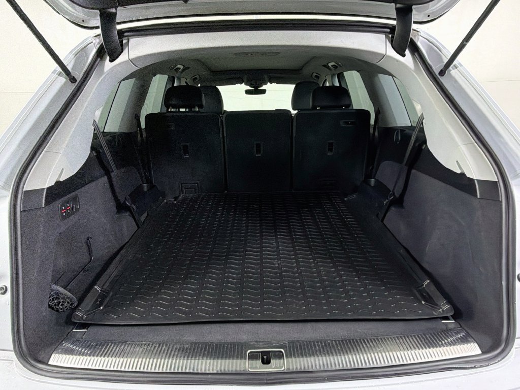 Used 2023 Audi Q7 3.0T Premium Plus AWD/4WD image 30