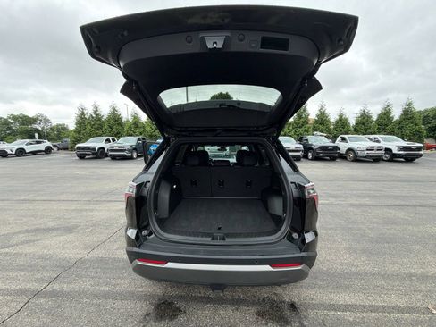 Used 2026 Chevrolet Equinox LT w/ Convenience Package II FWD image 27