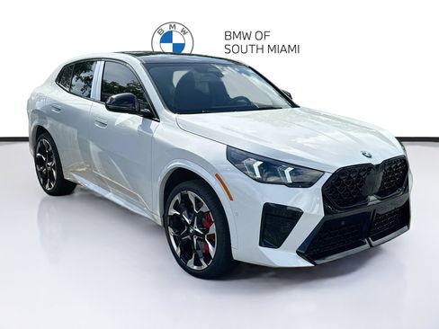 New 2026 BMW X2 xDrive28i w/ M Sport Package AWD/4WD image 1