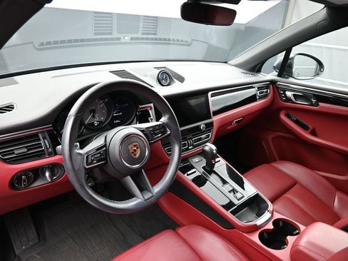 Used 2023 Porsche Macan S AWD/4WD image 6