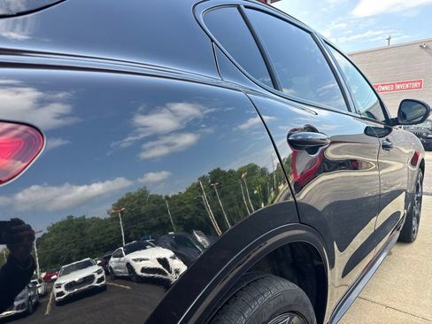 Used 2023 Alfa Romeo Stelvio Veloce AWD/4WD image 6
