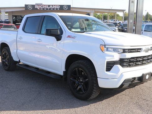 Used 2024 Chevrolet Silverado 1500 RST w/ Convenience Package II AWD/4WD image 1