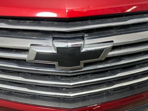 Used 2023 Chevrolet Traverse LT w/ LPO, Floor Liner Package image 15