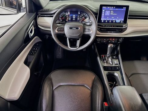Used 2025 Jeep Compass Limited AWD/4WD image 19