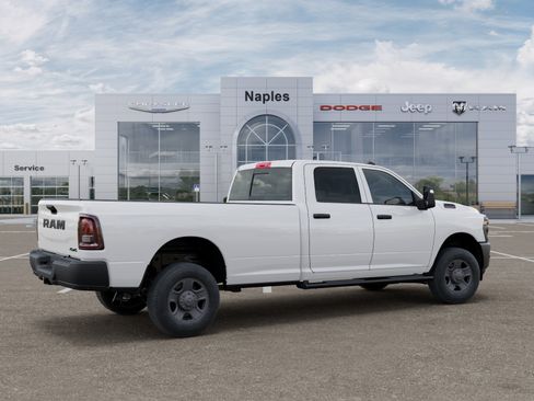 New 2026 RAM 2500 Tradesman AWD/4WD image 4