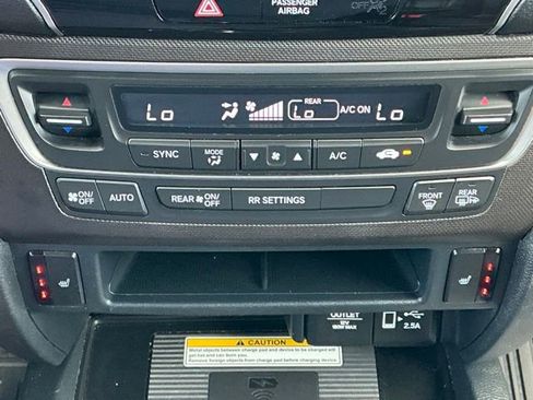 Used 2023 Honda Passport TrailSport image 14