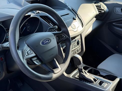 Used 2017 Ford Escape SE AWD/4WD image 17