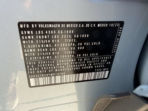 New 2026 Volkswagen Taos SE FWD image 28