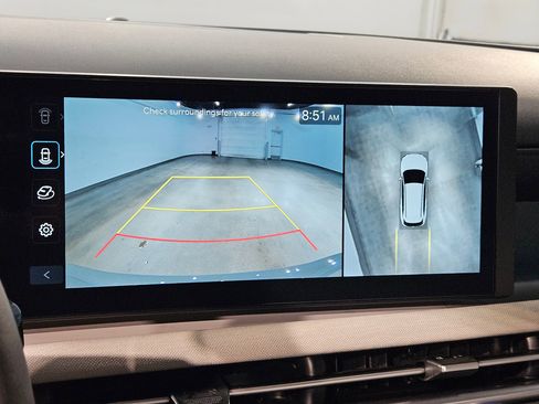 Used 2025 Hyundai Tucson Limited image 32