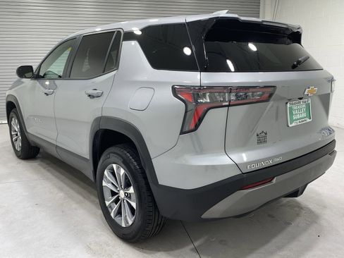 Used 2025 Chevrolet Equinox LT image 6