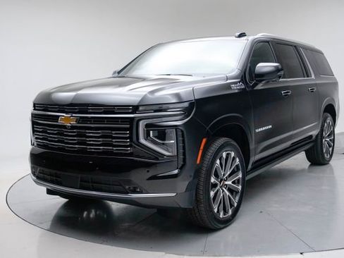 New 2026 Chevrolet Suburban High Country AWD/4WD image 1
