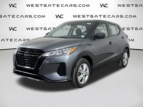 Used 2025 Nissan Kicks Play S image 1