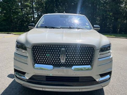 Used 2020 Lincoln Navigator Reserve w/ Luxury Package AWD/4WD image 3