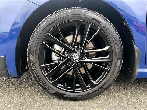 Used 2025 Toyota Camry SE image 9