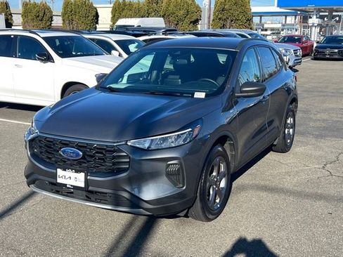 Used 2025 Ford Escape ST-Line image 4