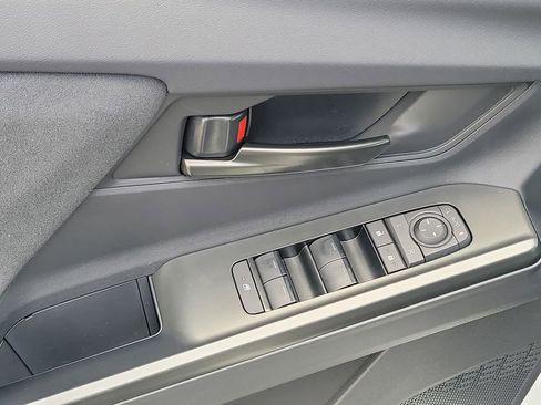 New 2026 Toyota C-HR image 21