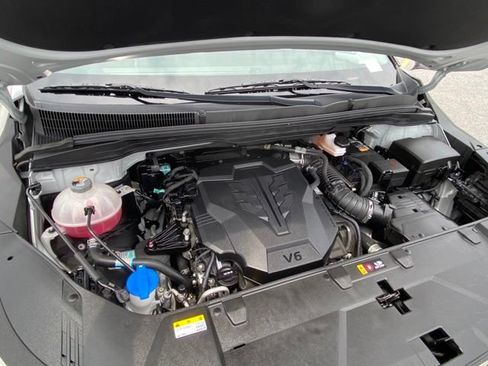 Used 2023 Kia Carnival SX FWD image 20