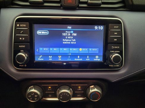 Used 2024 Nissan Versa SV w/ Trunk Package FWD image 25