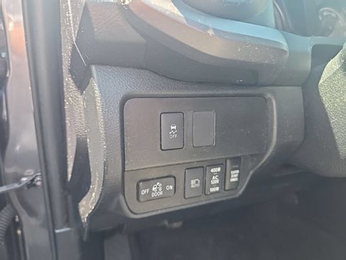Used 2021 Toyota Tacoma TRD Sport AWD/4WD image 18