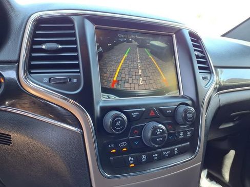 Used 2017 Jeep Grand Cherokee Limited 75th Anniversary AWD/4WD image 15