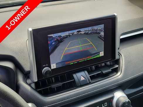 Used 2024 Toyota RAV4 XLE FWD image 29