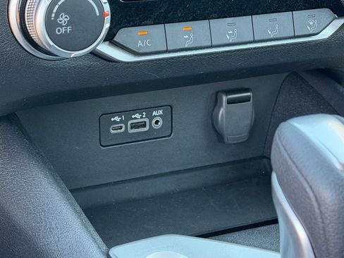 Used 2025 Nissan Altima 2.5 SV FWD image 30