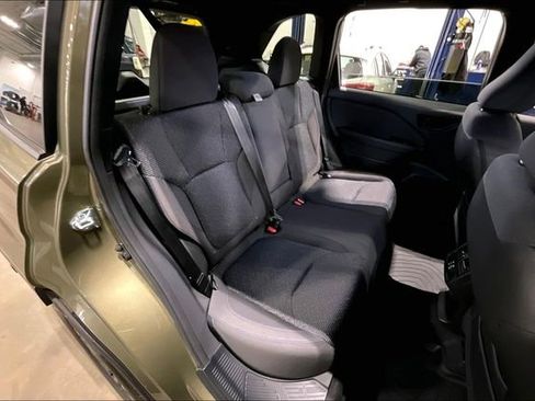 Used 2025 Subaru Forester Premium image 27