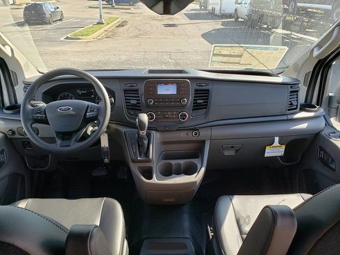 New 2025 Ford Transit 250 Low Roof image 15