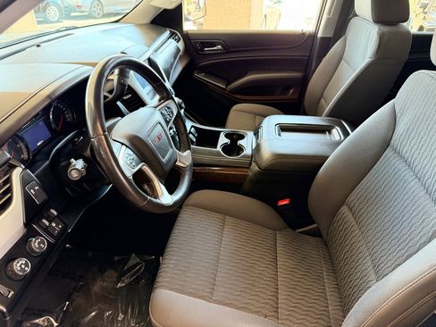 Used 2018 GMC Yukon SLE w/ HD Trailering Package image 7