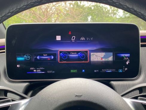 Used 2023 Mercedes-Benz EQE 350+ 4MATIC SUV w/ AMG Line Exterior Package image 34