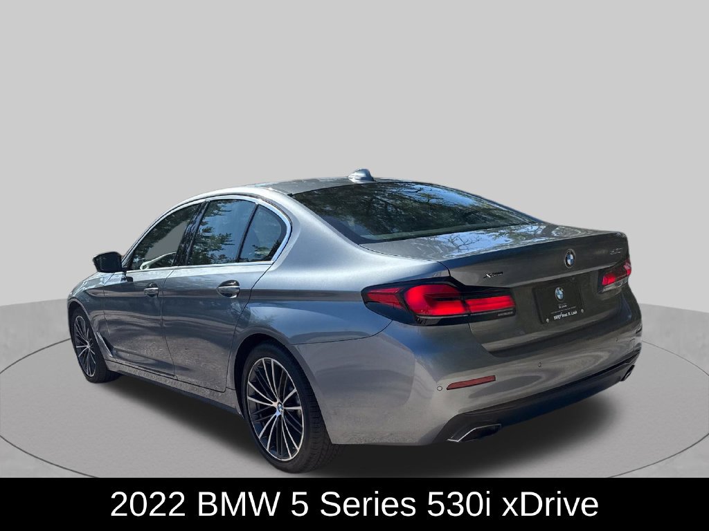Used 2022 BMW 530i xDrive w/ Premium Package AWD/4WD image 3