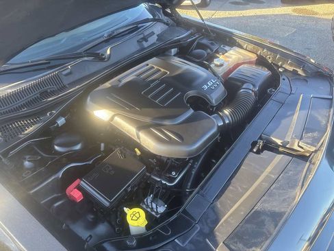 Used 2016 Dodge Challenger SXT Plus image 33