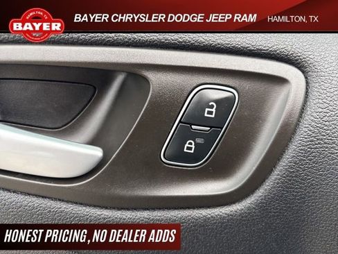 Used 2018 Ford Escape SE w/ SE Sync 3 Package FWD image 19