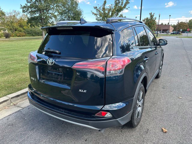 Used 2018 Toyota RAV4 XLE FWD image 19