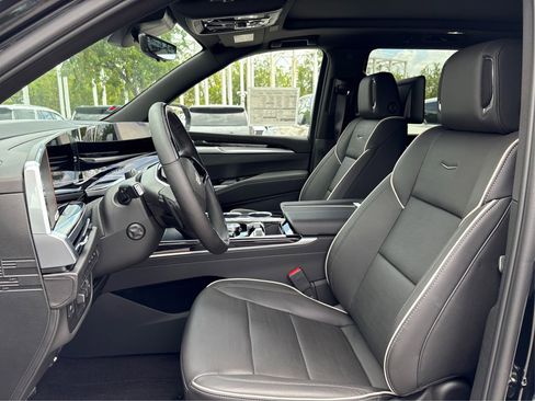 New 2026 Cadillac Escalade Sport w/ Touring Package AWD/4WD image 9