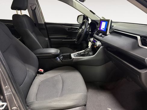 Used 2024 Toyota RAV4 LE AWD/4WD image 22