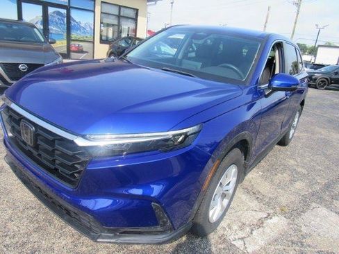 Used 2023 Honda CR-V LX image 2