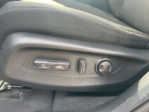 Used 2025 Honda CR-V EX image 17