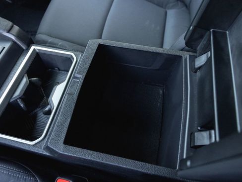 Used 2025 Toyota Tacoma SR5 image 21